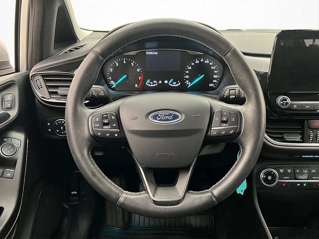 Vehicle Image 14