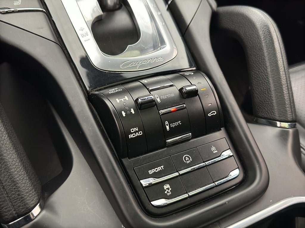 Vehicle Image 29