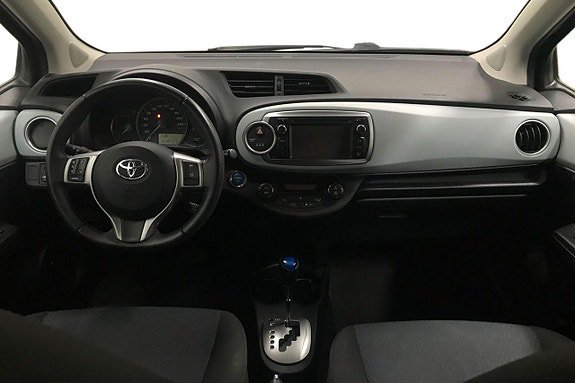 Vehicle Image 11