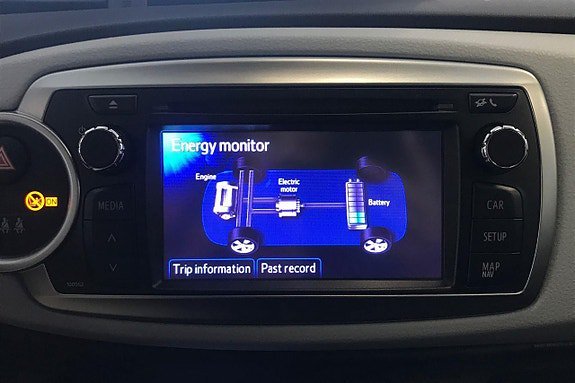 Vehicle Image 19