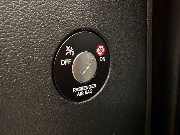 Vehicle Image 24