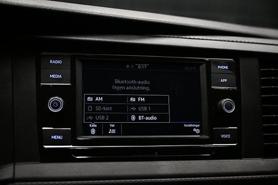 Vehicle Image 24