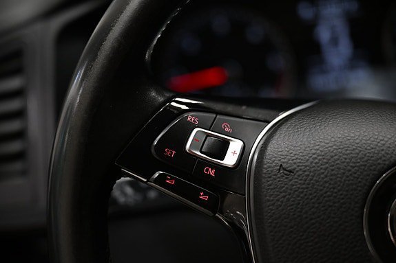 Vehicle Image 27