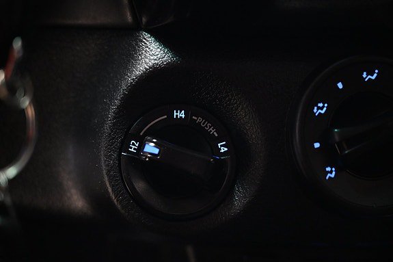 Vehicle Image 27
