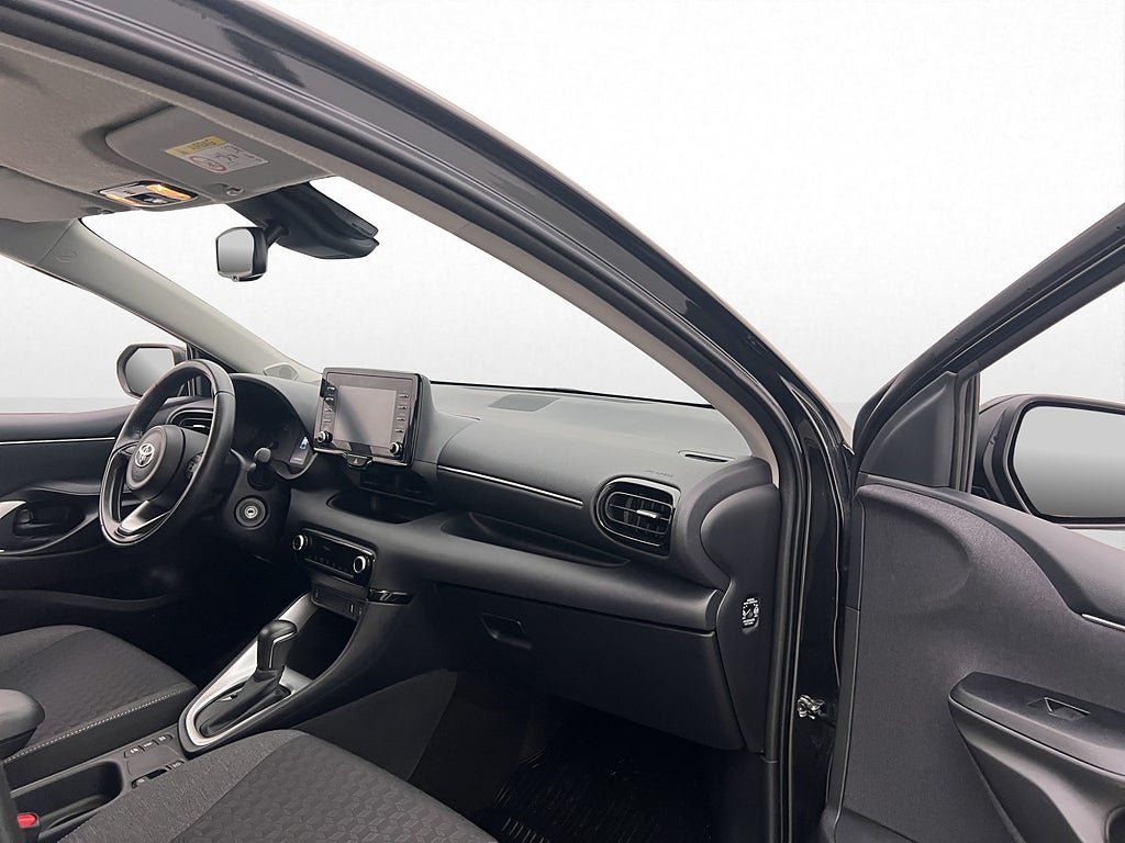 Vehicle Image 21