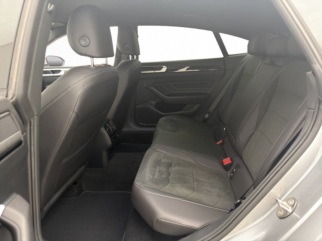 Vehicle Image 28