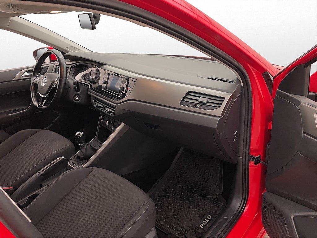 Vehicle Image 21