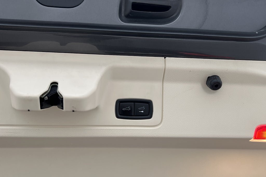Vehicle Image 37