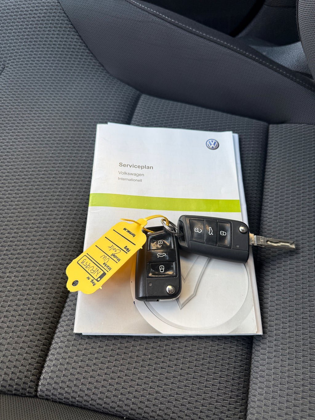 Vehicle Image 13
