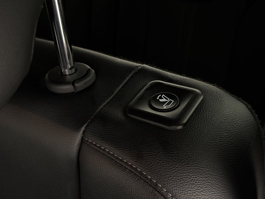 Vehicle Image 37