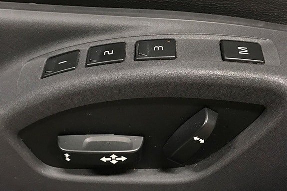 Vehicle Image 28