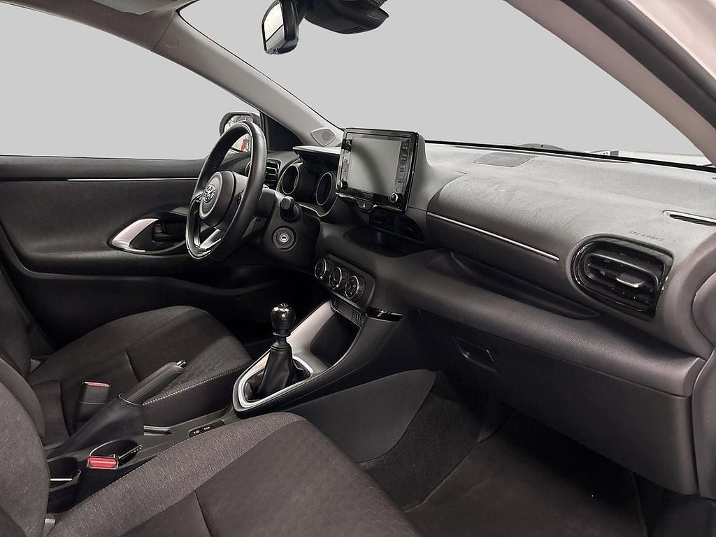 Vehicle Image 10