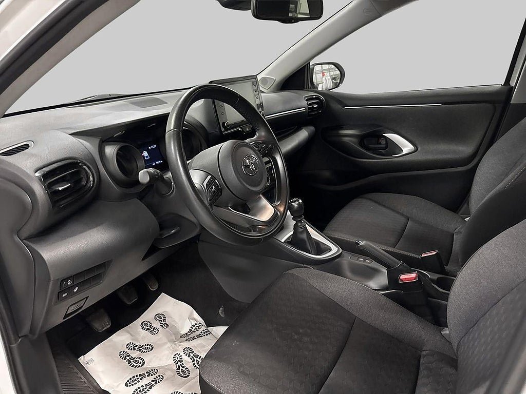 Vehicle Image 14