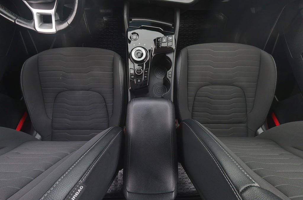 Vehicle Image 16