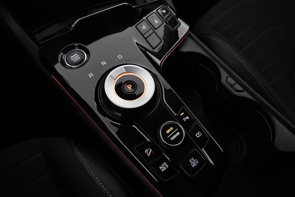Vehicle Image 24