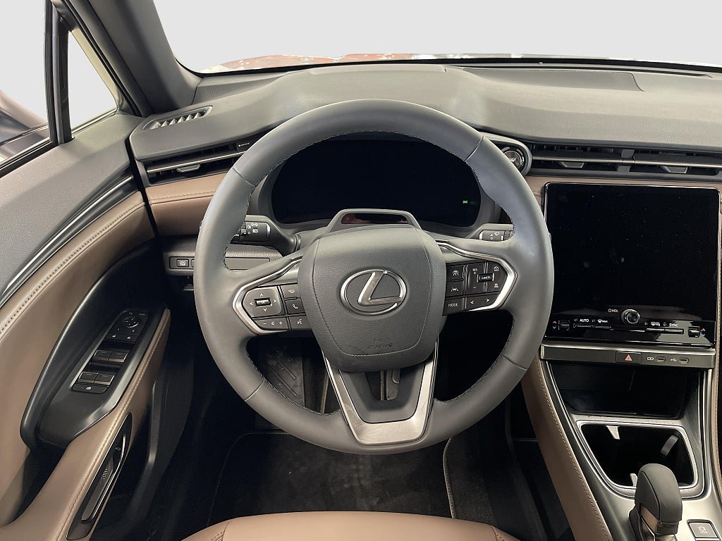 Vehicle Image 13