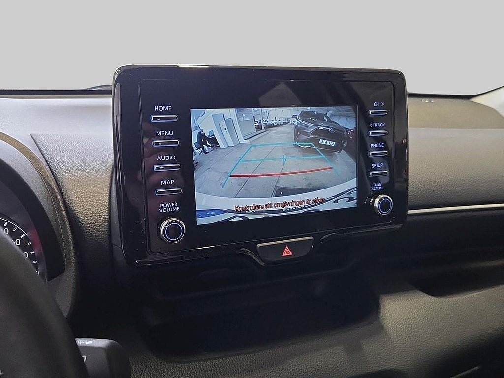Vehicle Image 16
