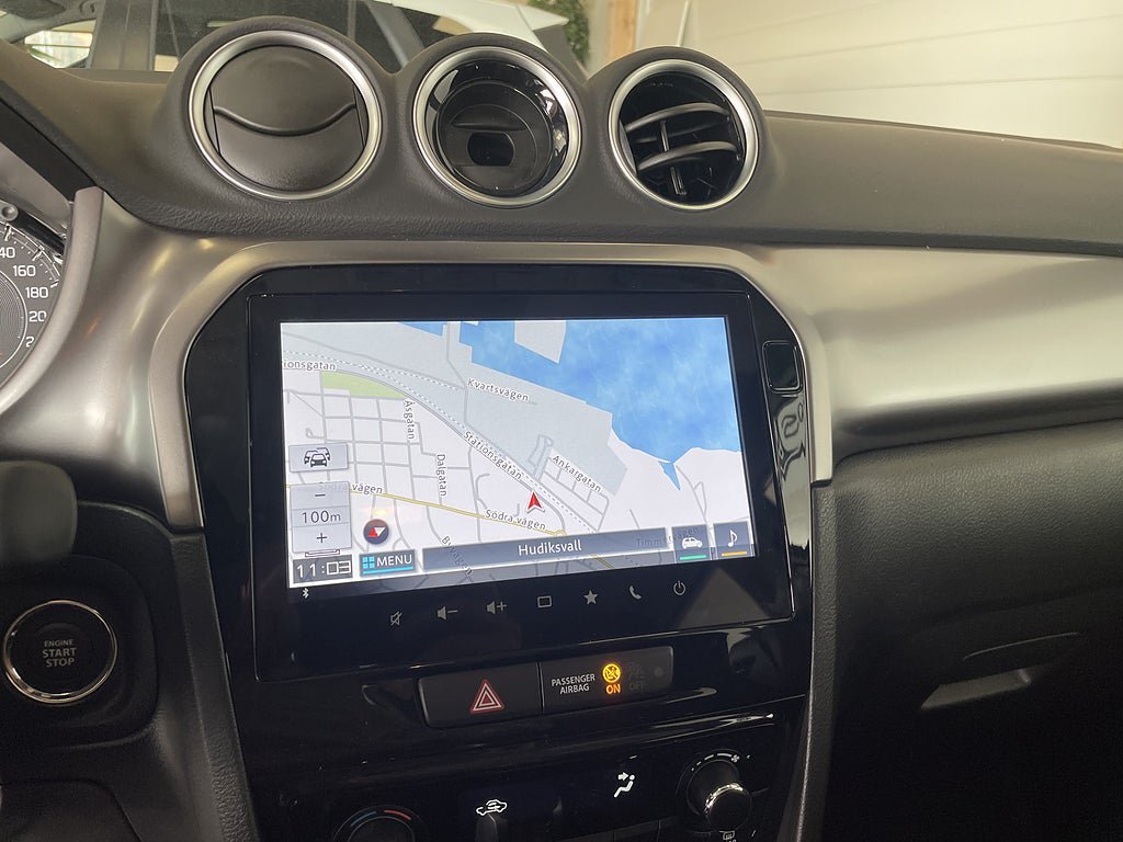 Vehicle Image 8