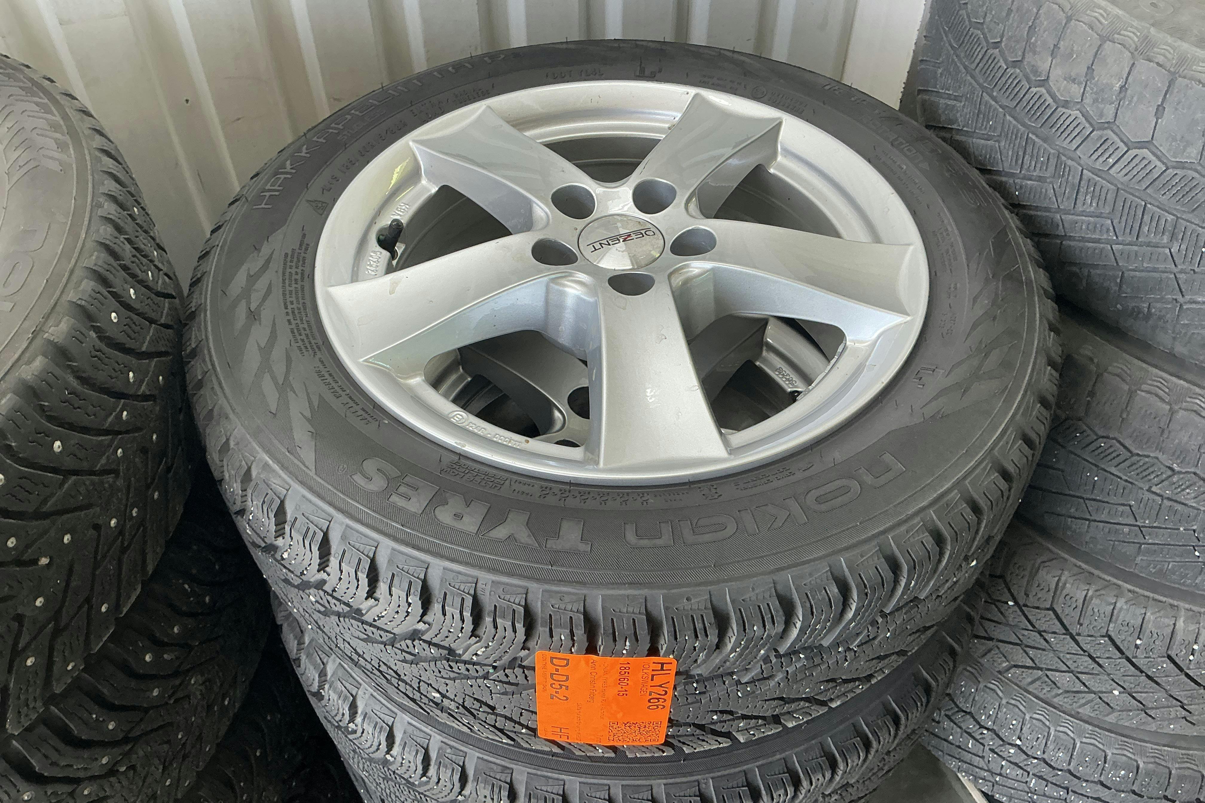 Vehicle Image 11