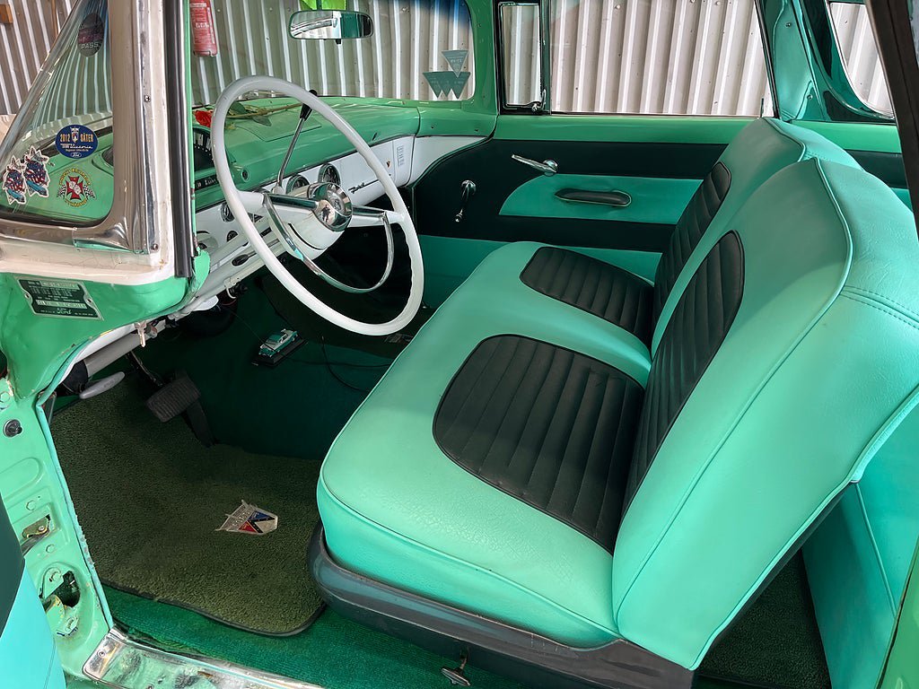 Vehicle Image 16