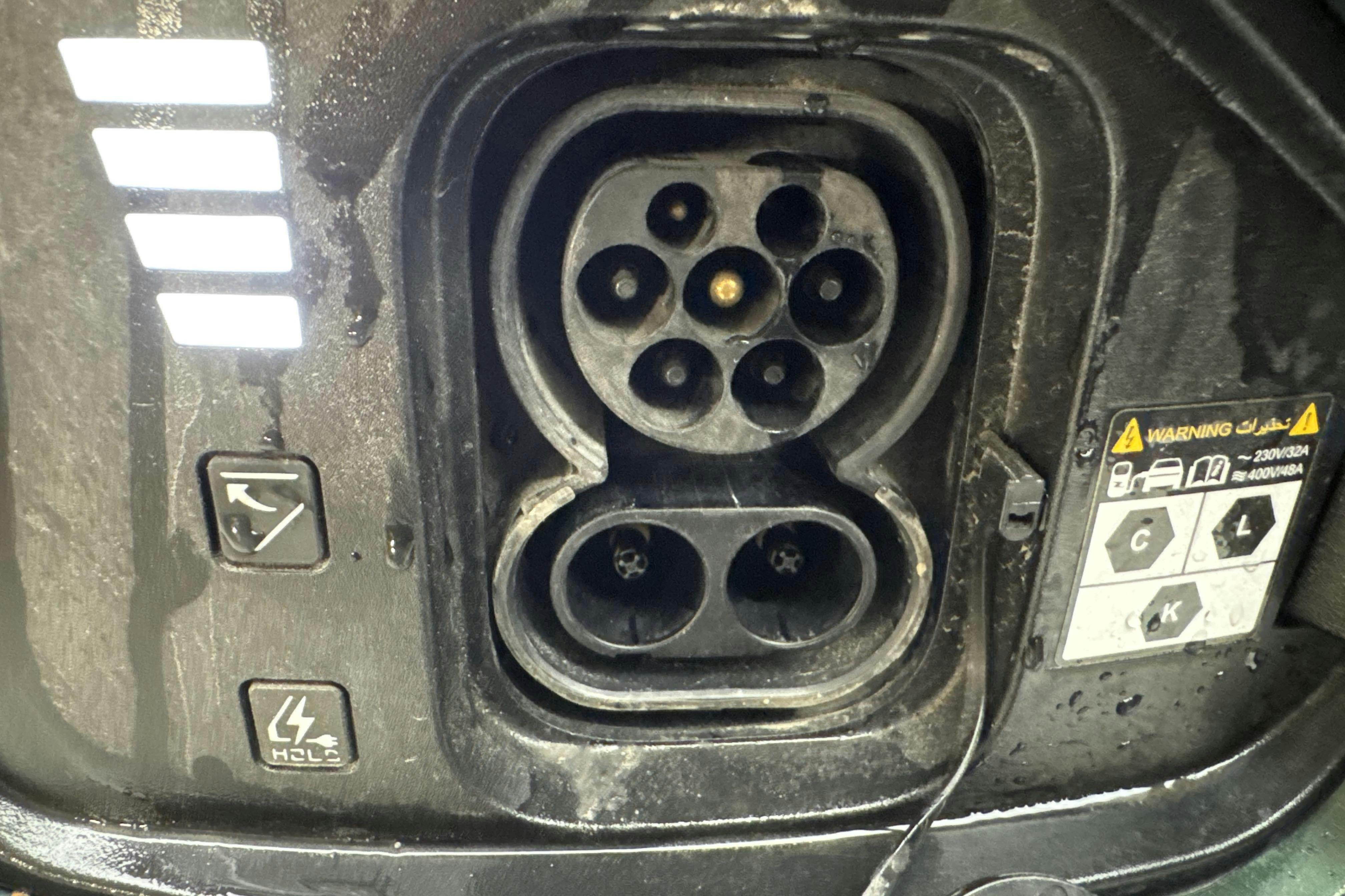 Vehicle Image 15
