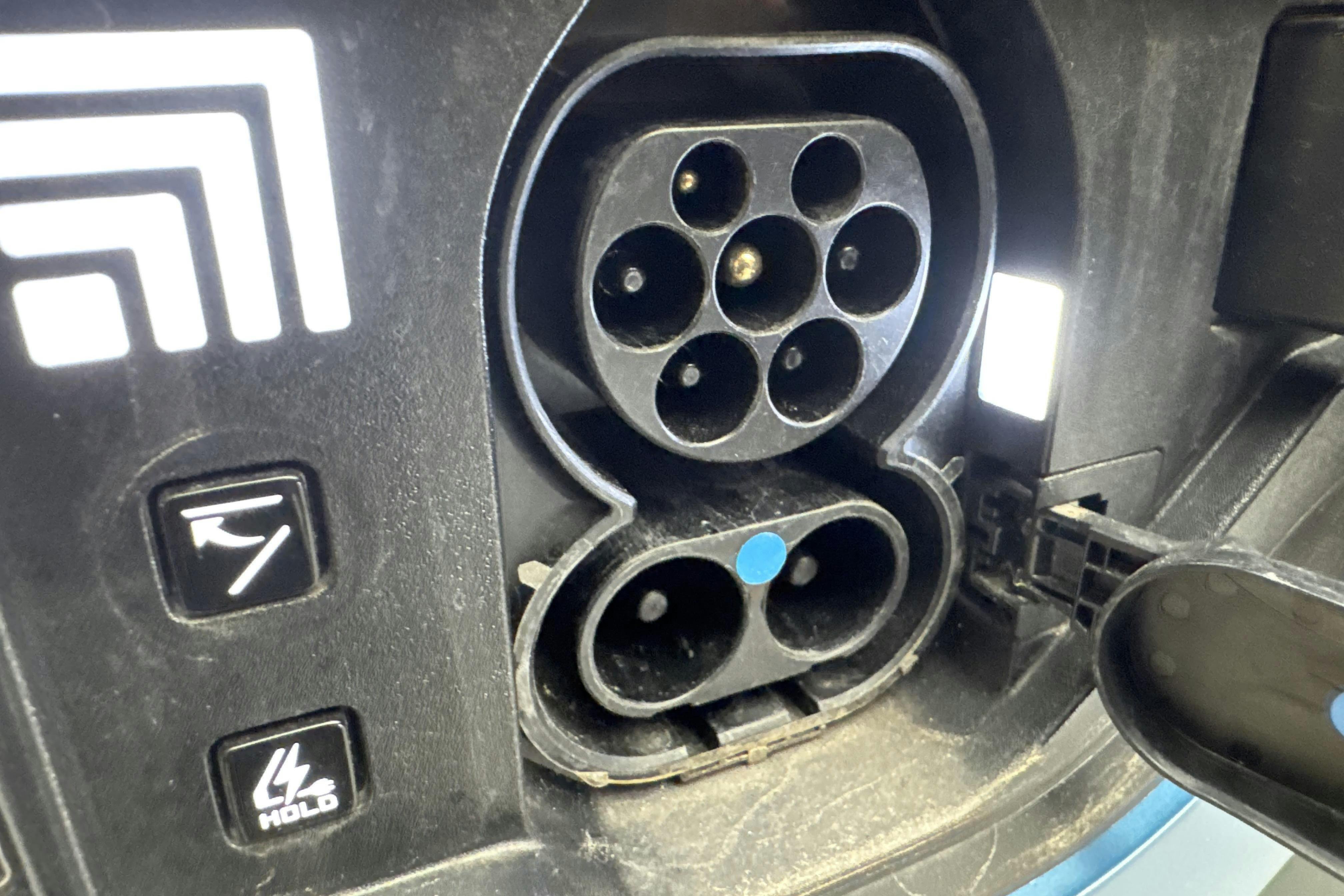 Vehicle Image 22