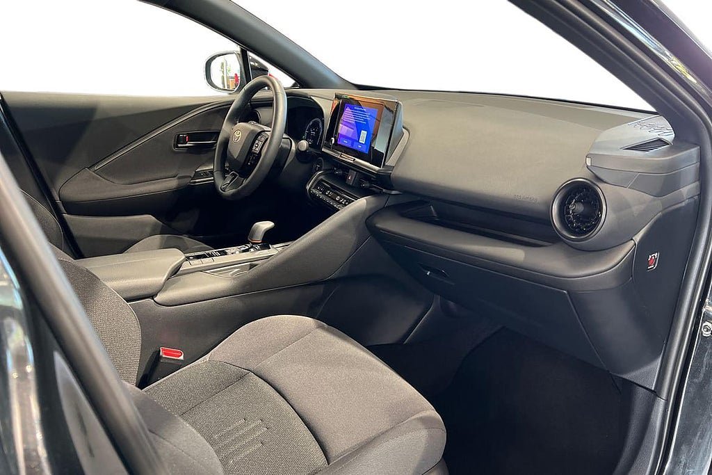 Vehicle Image 7