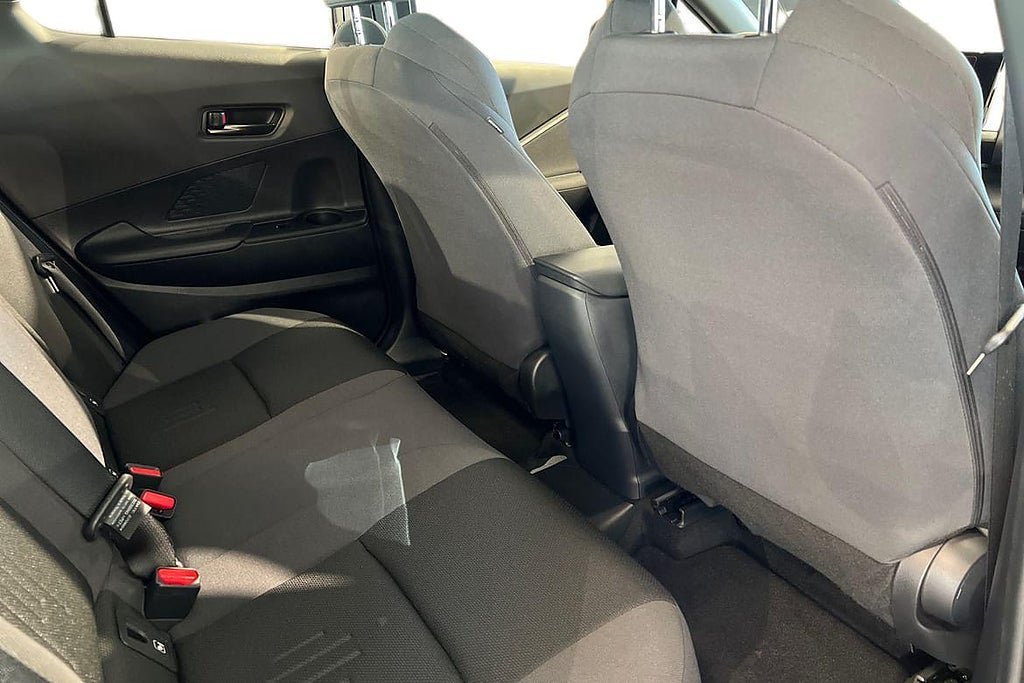 Vehicle Image 9