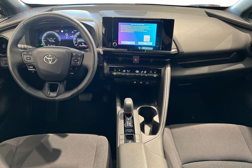 Vehicle Image 10
