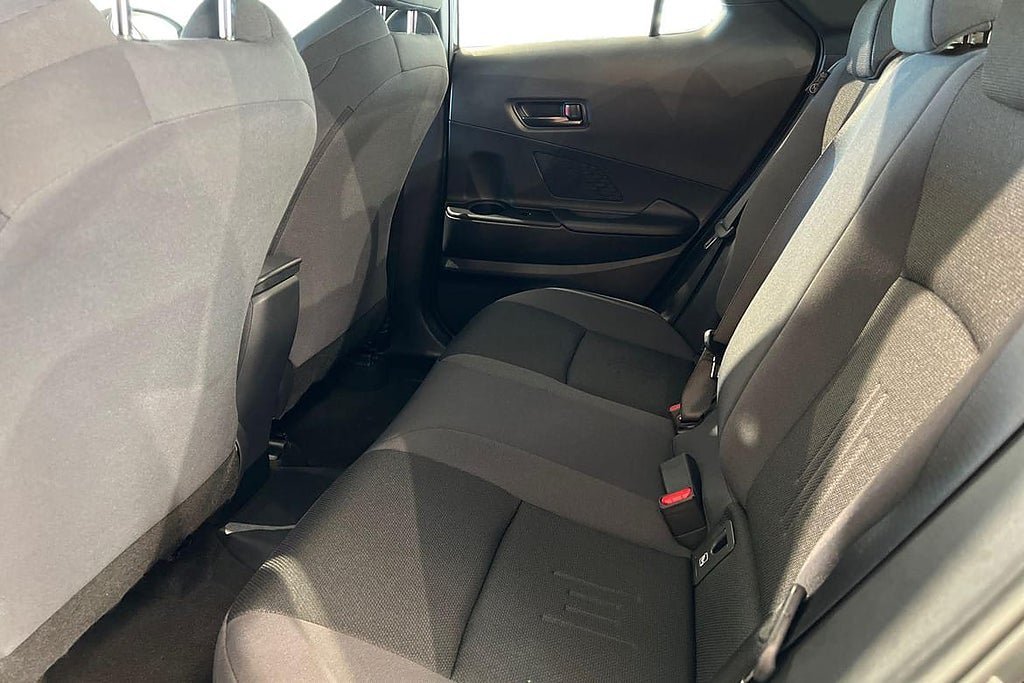 Vehicle Image 13