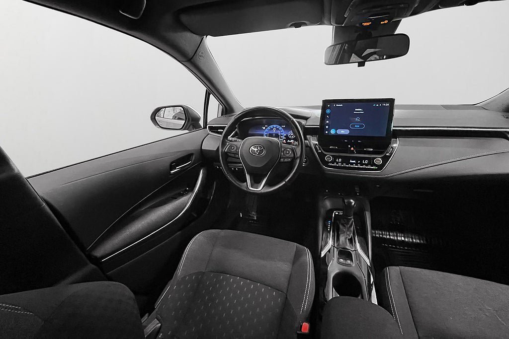 Vehicle Image 9