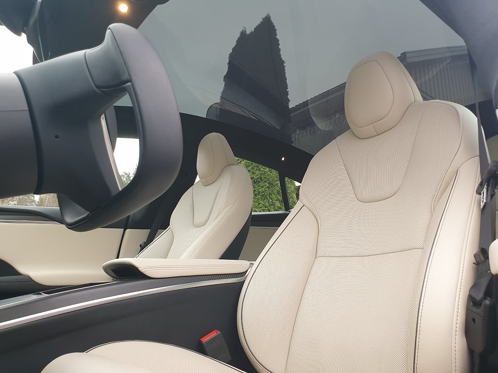 Vehicle Image 24