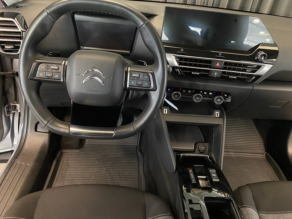 Vehicle Image 39
