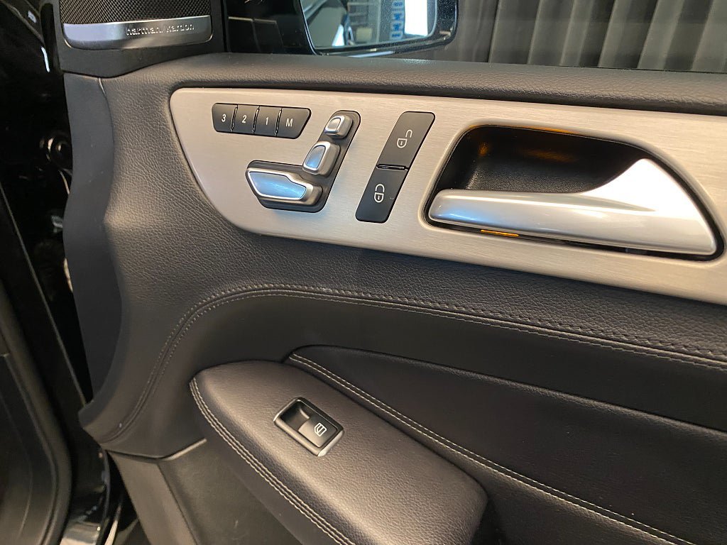 Vehicle Image 39