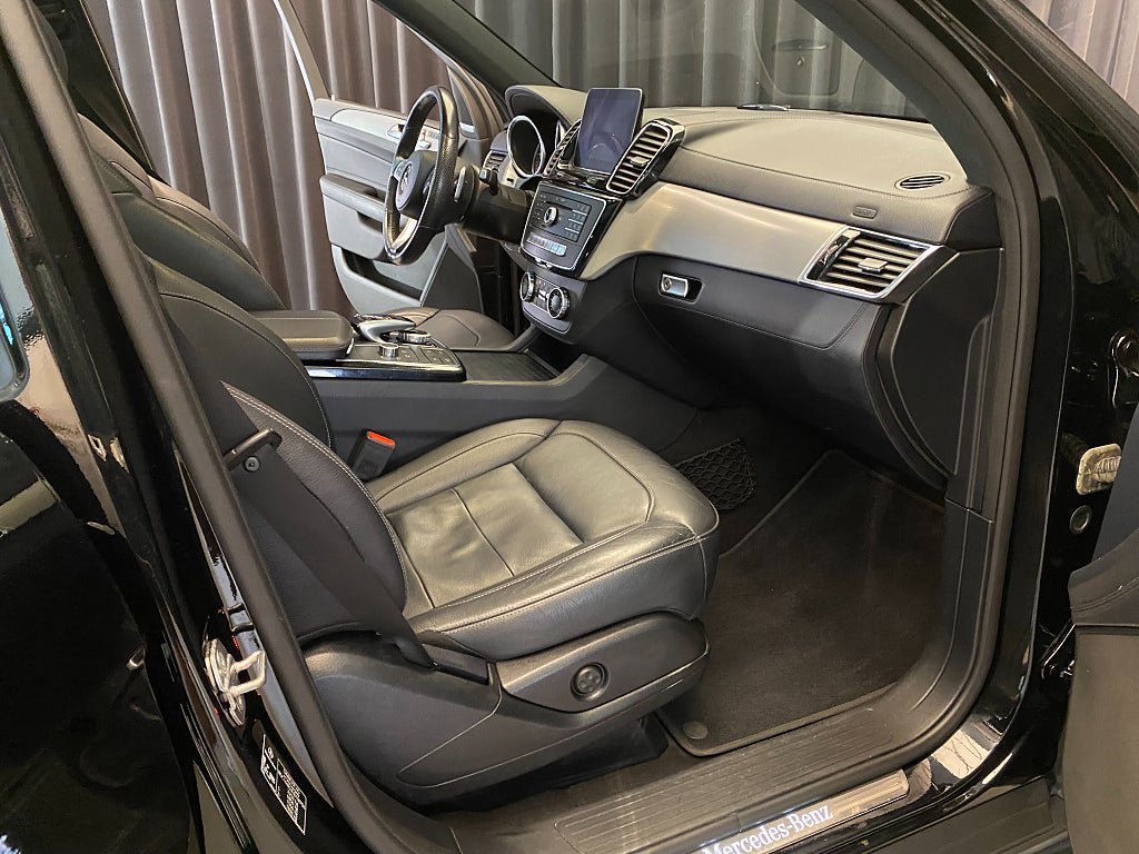 Vehicle Image 40