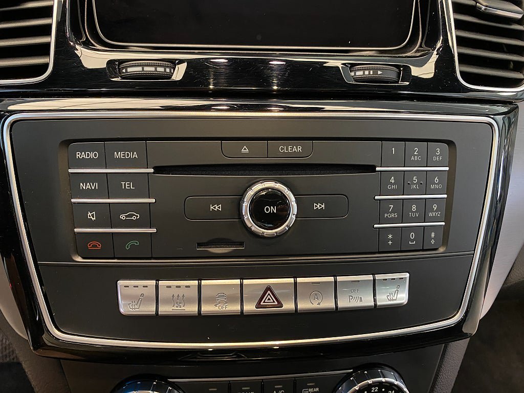 Vehicle Image 52