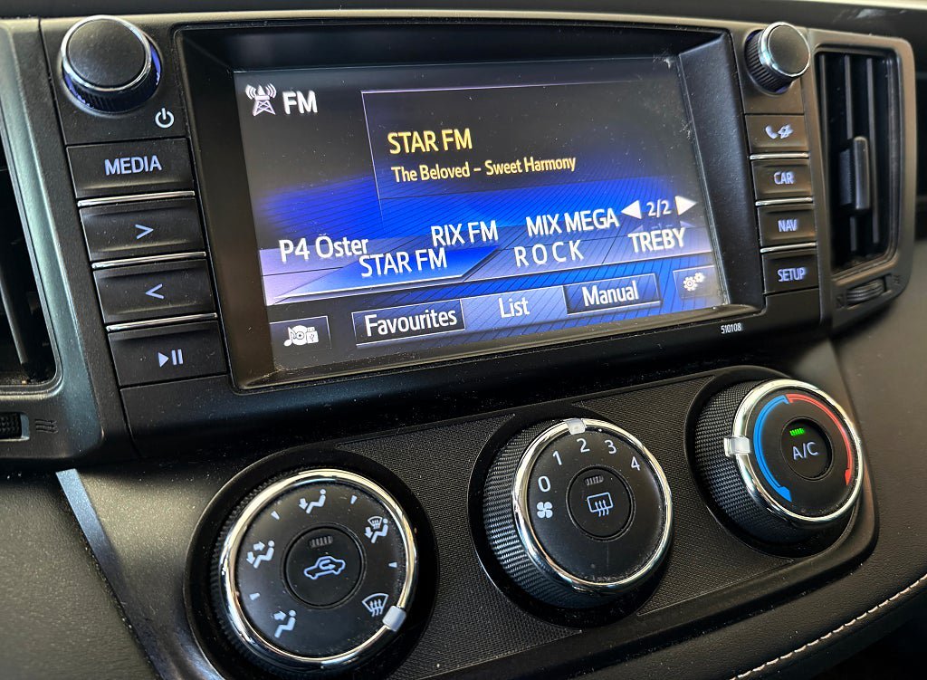 Vehicle Image 14