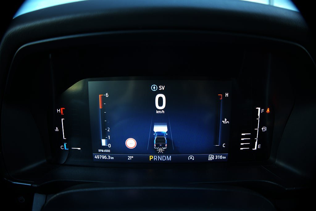 Vehicle Image 16