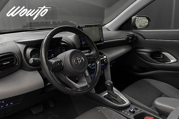 Vehicle Image 8