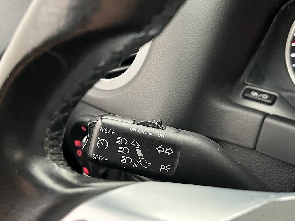 Vehicle Image 28