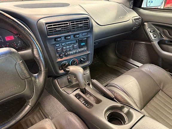 Vehicle Image 23