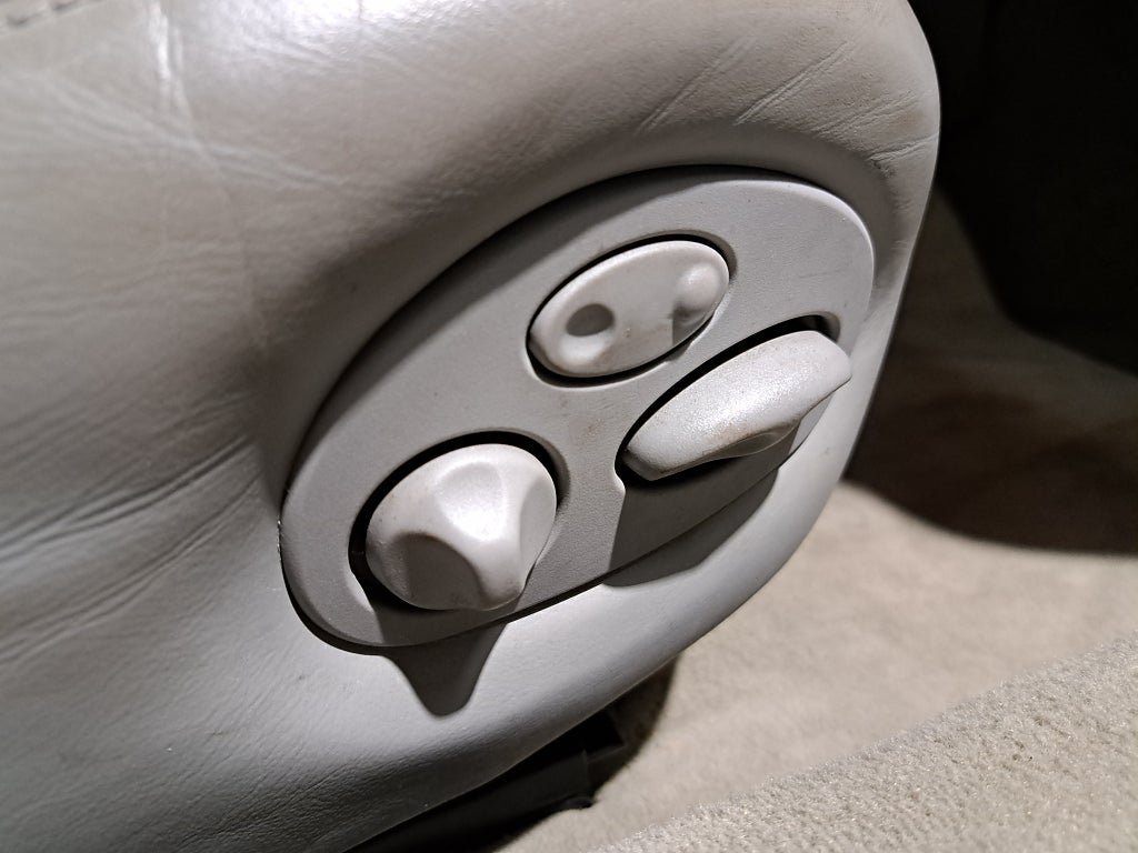 Vehicle Image 22