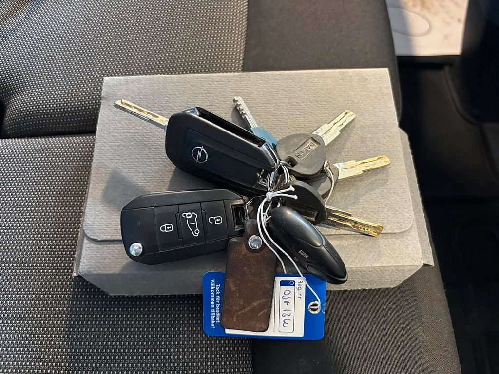 Vehicle Image 26