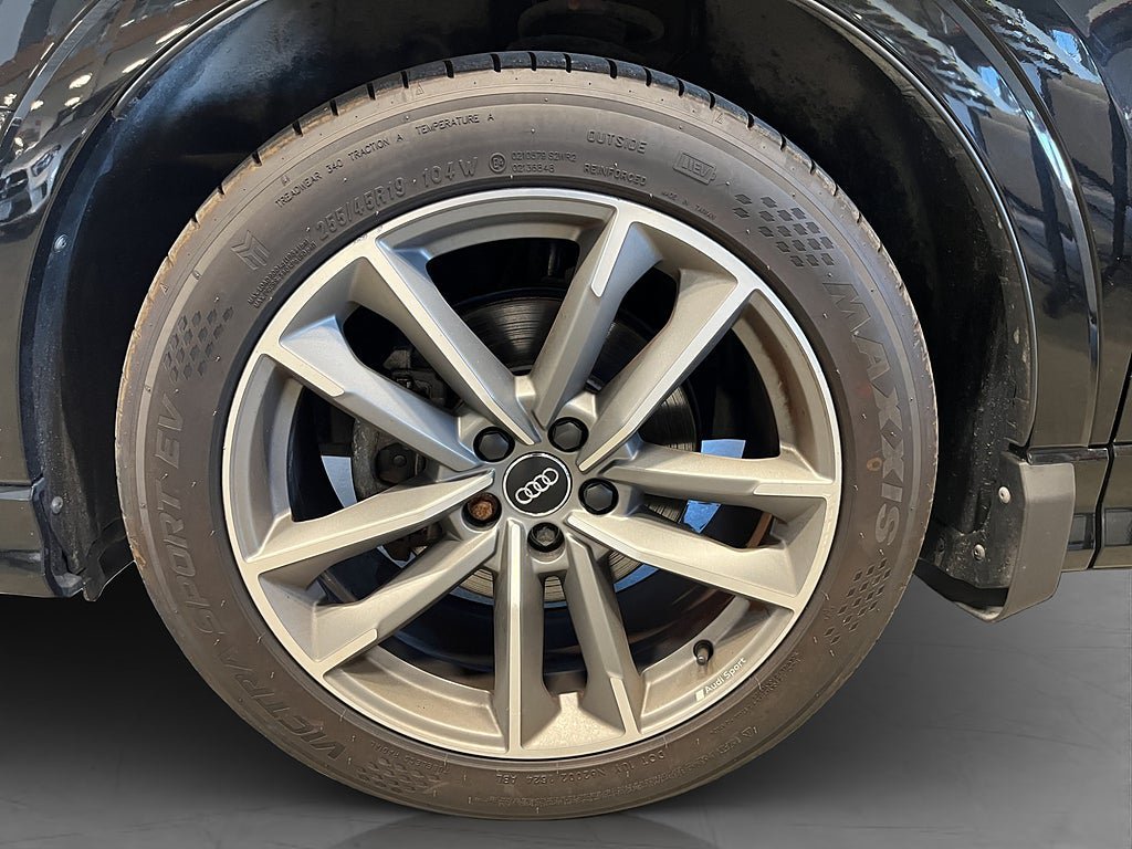 Vehicle Image 20