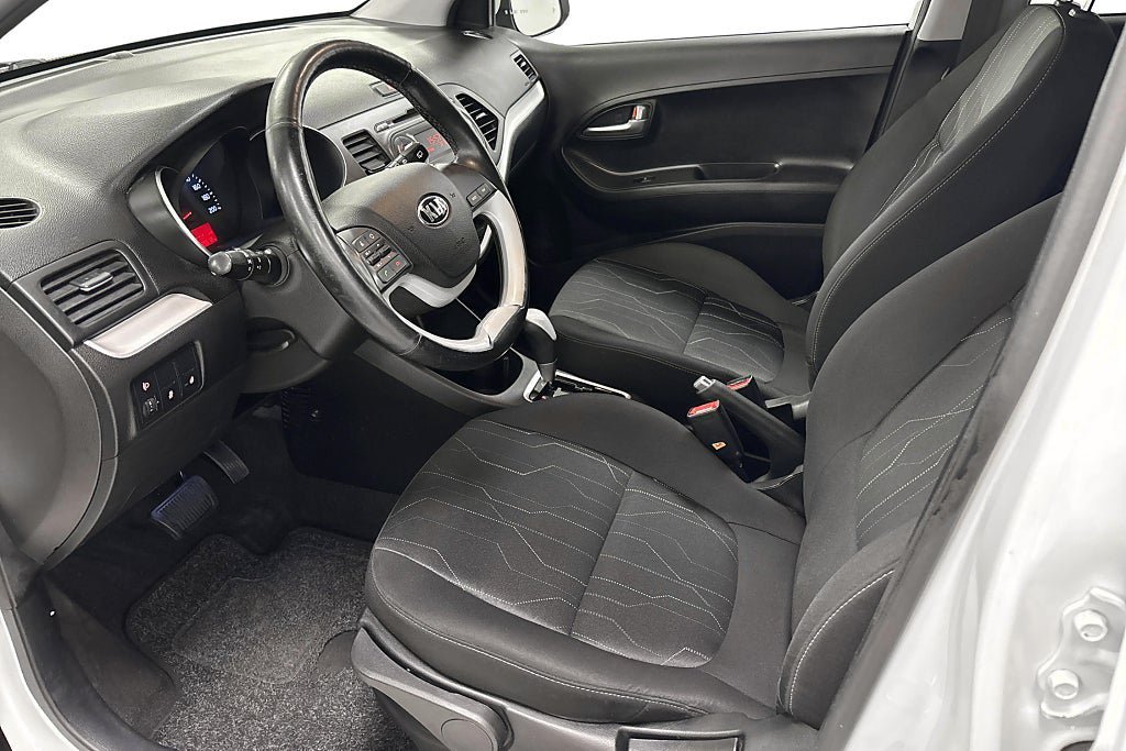 Vehicle Image 15