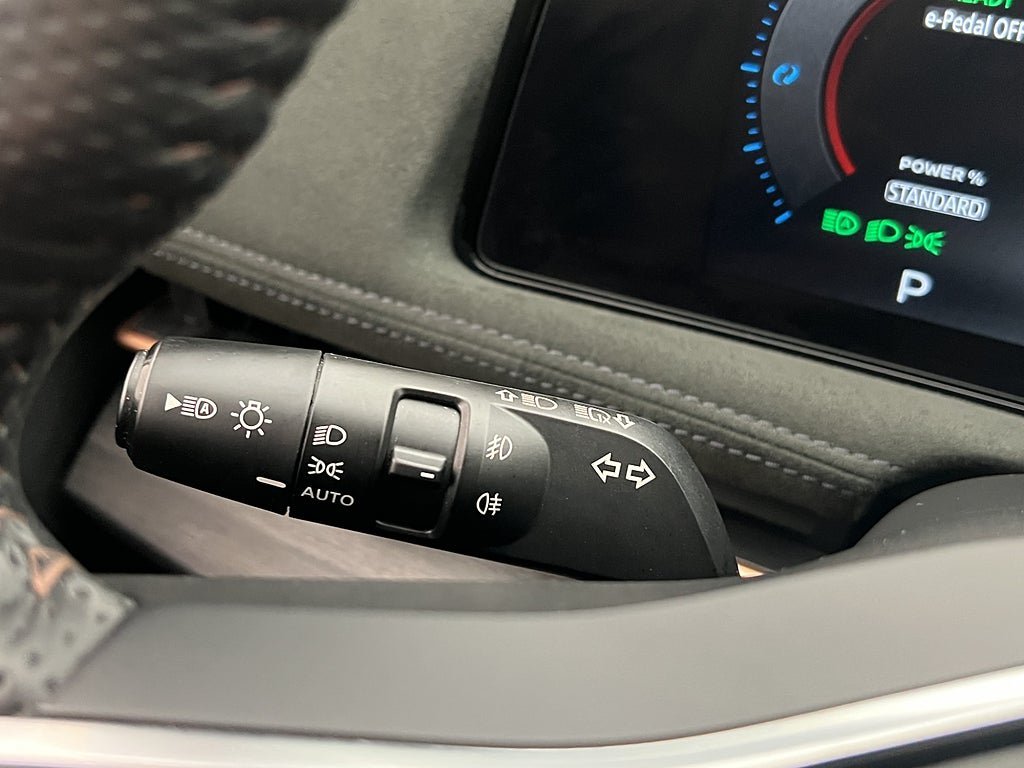 Vehicle Image 33