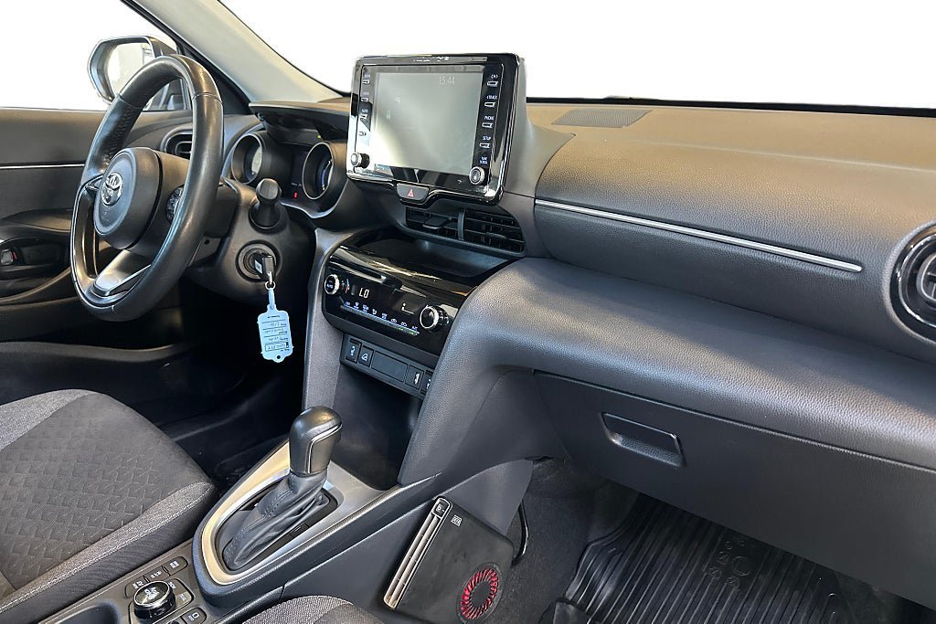 Vehicle Image 10