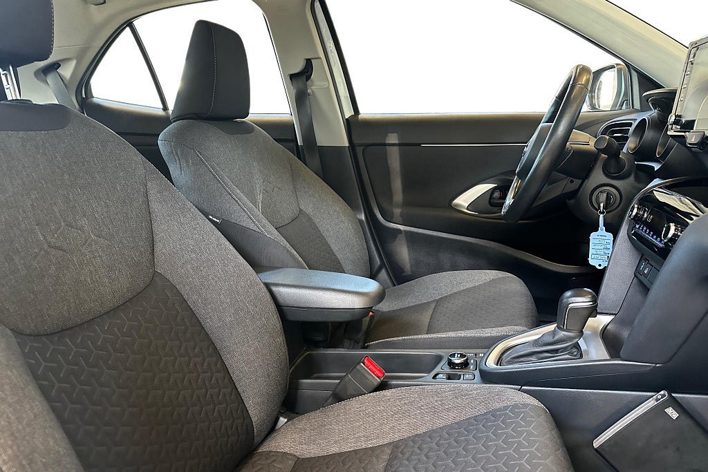 Vehicle Image 11
