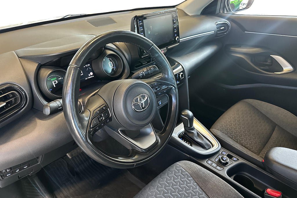 Vehicle Image 13