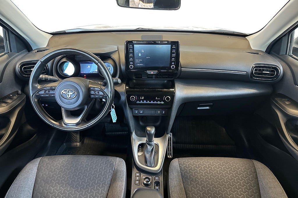 Vehicle Image 14